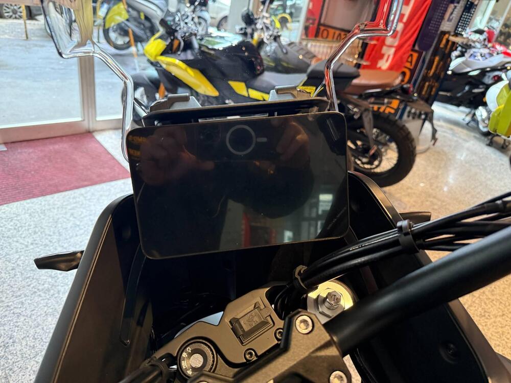 QJ Motor SVT 650 X (2025) (14)