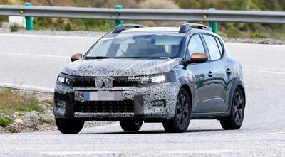 Dacia Sandero 2026: il restyling porta pi&ugrave; sostanza, ma sempre al miglior prezzo [Foto Spia] 