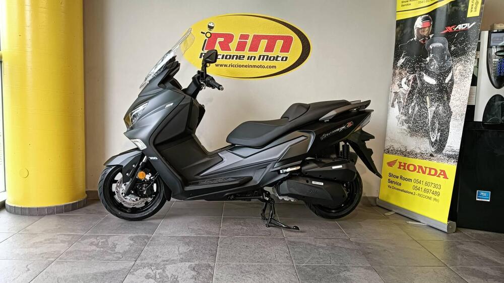 Sym Joymax 300 Z (2025 - 26) (2)