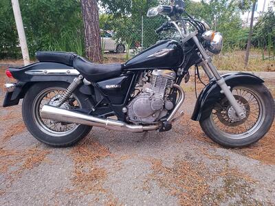 Suzuki Marauder GZ 250 usata