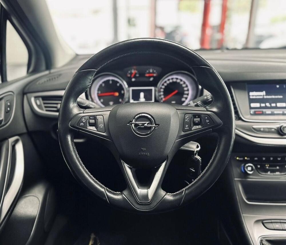 Opel Astra usata a Varese (11)