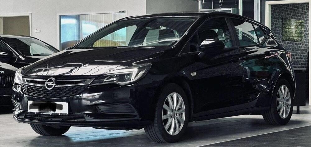 Opel Astra usata a Varese (13)