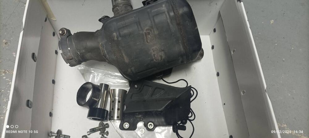 Suzuki GSX-R1000 (2009 - 11) (10)