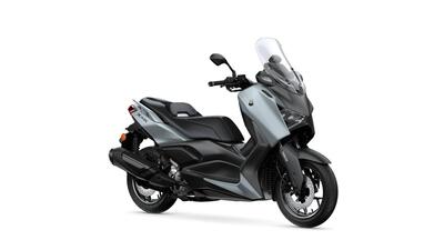 Yamaha X-Max 300 Tech Max (2025) nuova