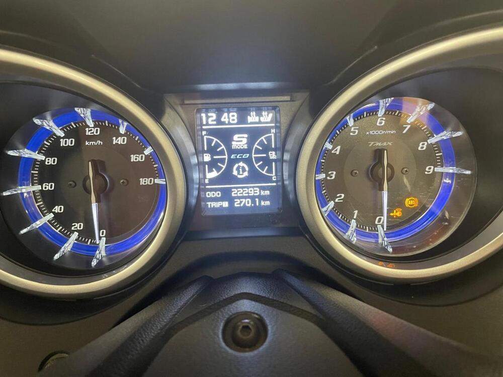 Yamaha T-Max 530 DX (2017 - 19) (5)