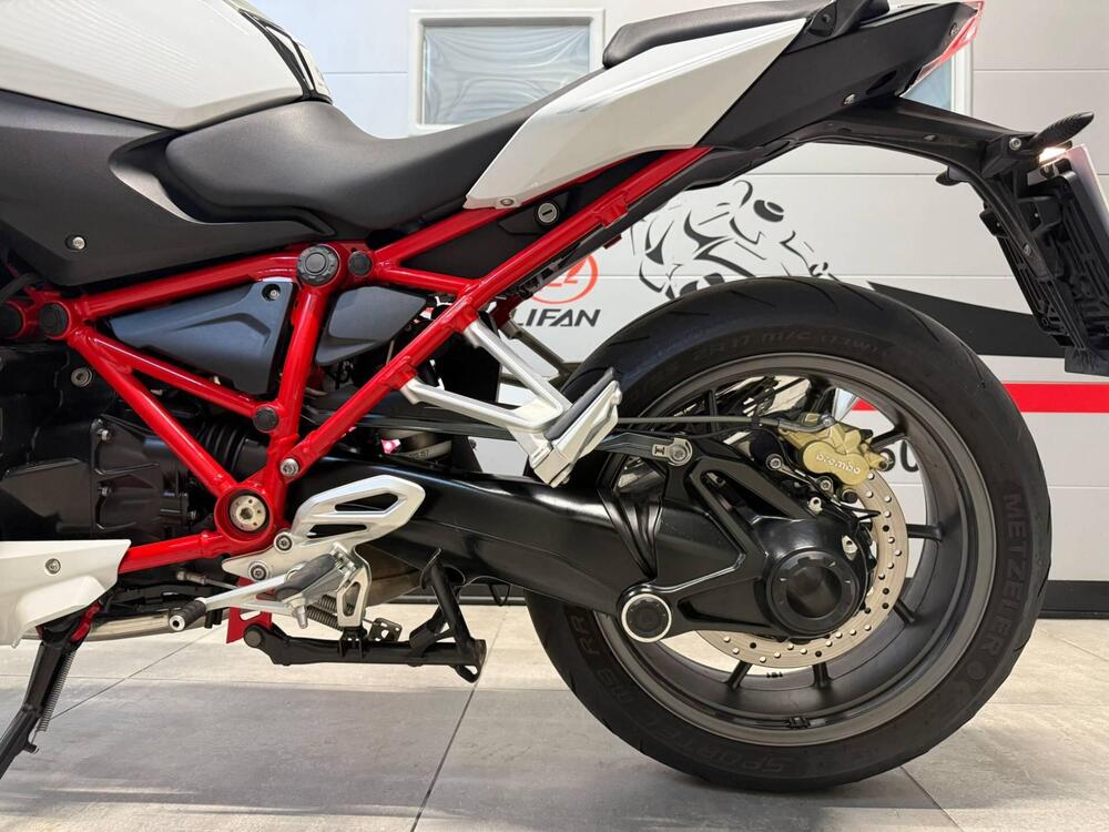 Bmw R 1200 R (2015 - 16) (11)