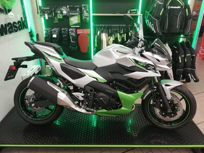 Kawasaki Z7 Hybrid (2024 - 25) nuova