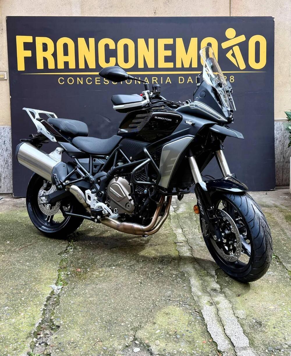 QJ Motor SRT 700 S (2025)