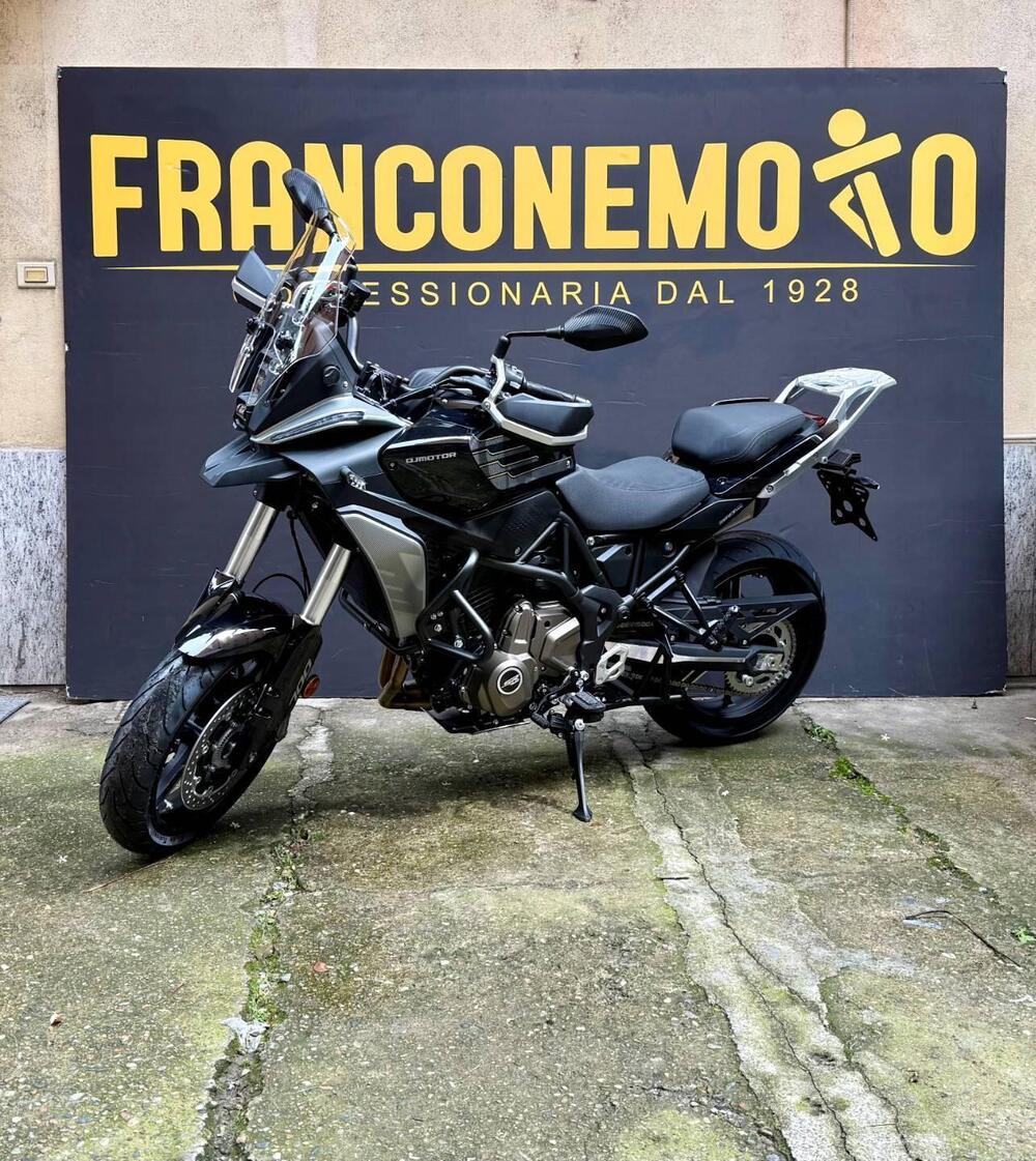 QJ Motor SRT 700 S (2025) (2)