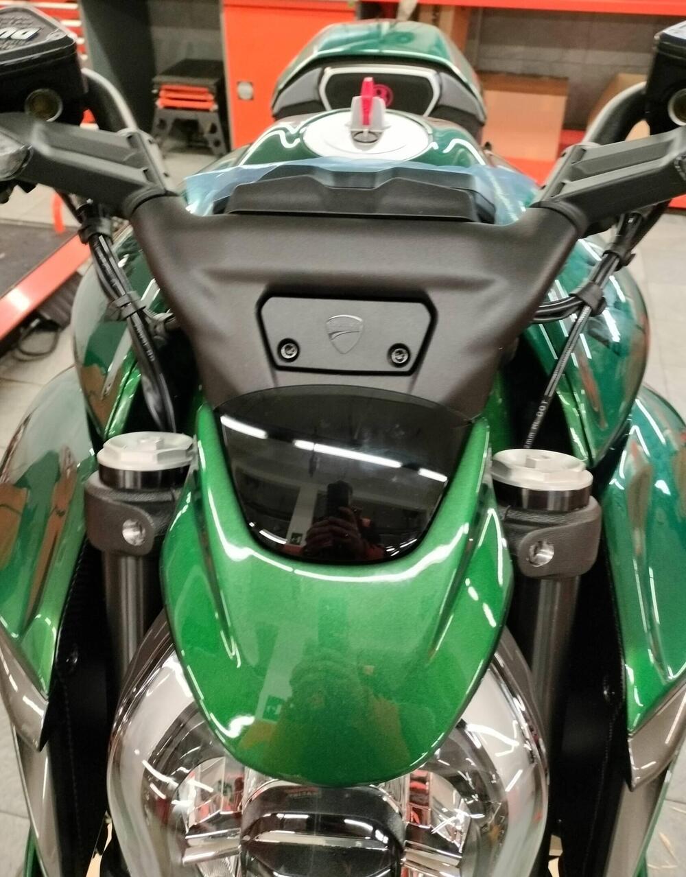 Ducati Diavel for Bentley (2024) (7)