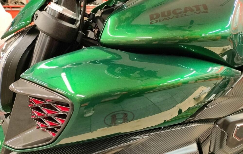 Ducati Diavel for Bentley (2024) (8)