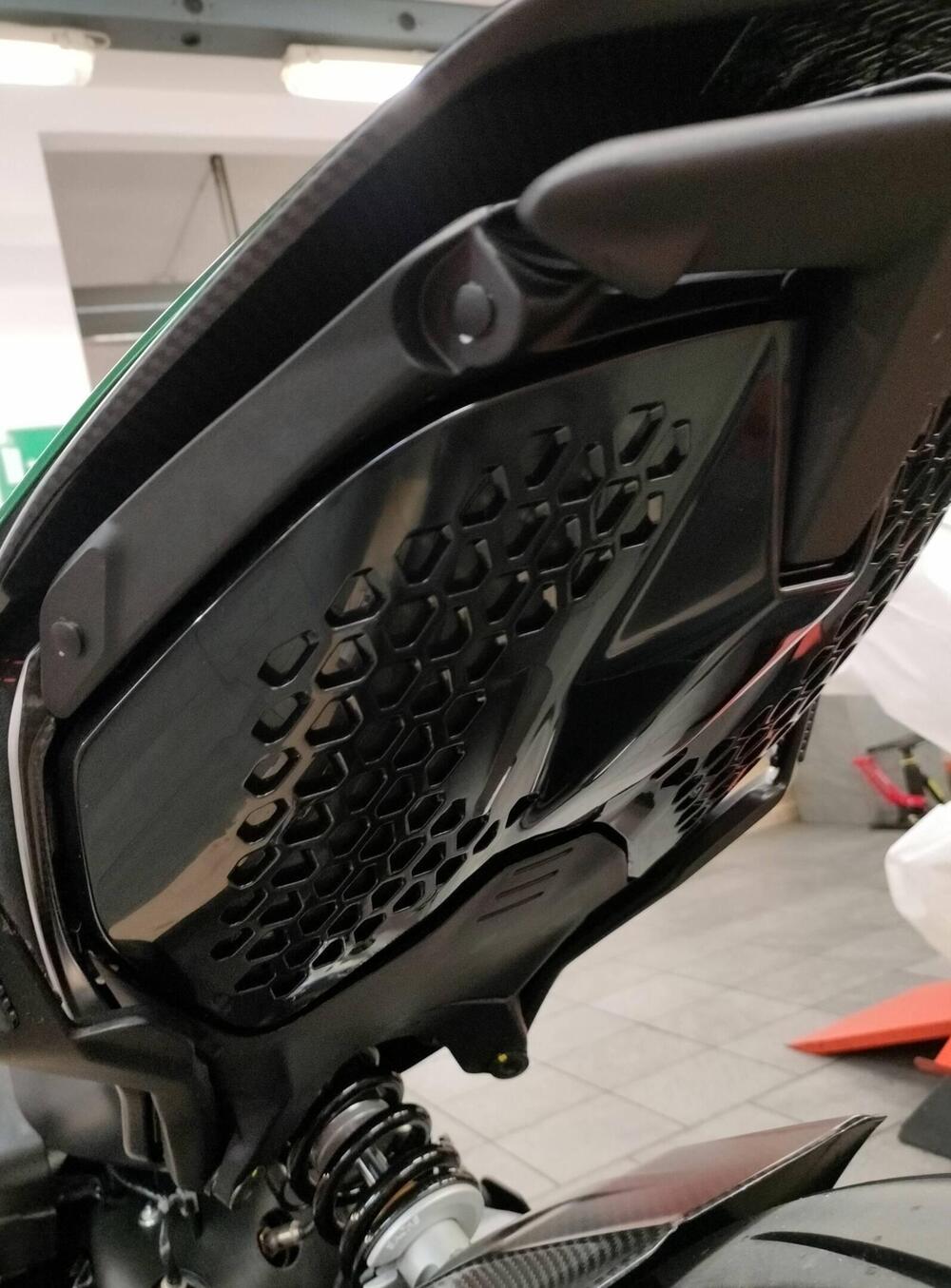 Ducati Diavel for Bentley (2024) (13)