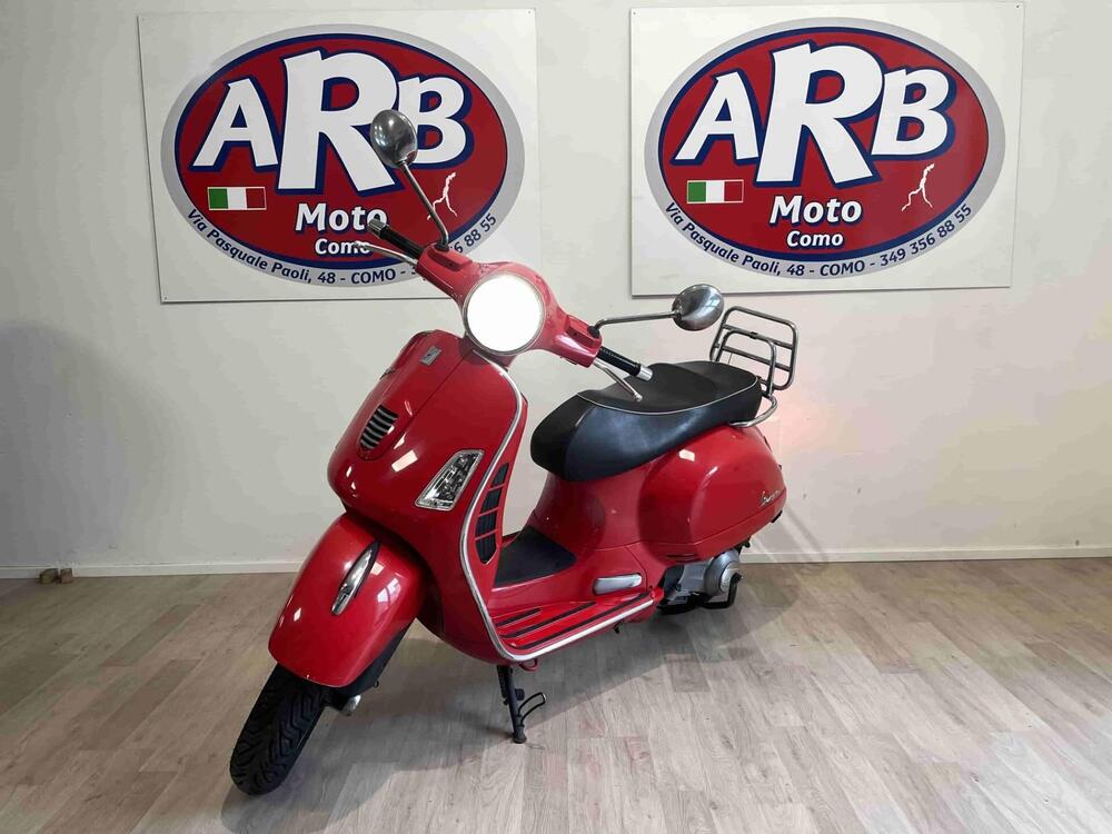 Vespa GTS 300 (2010 - 14) (2)