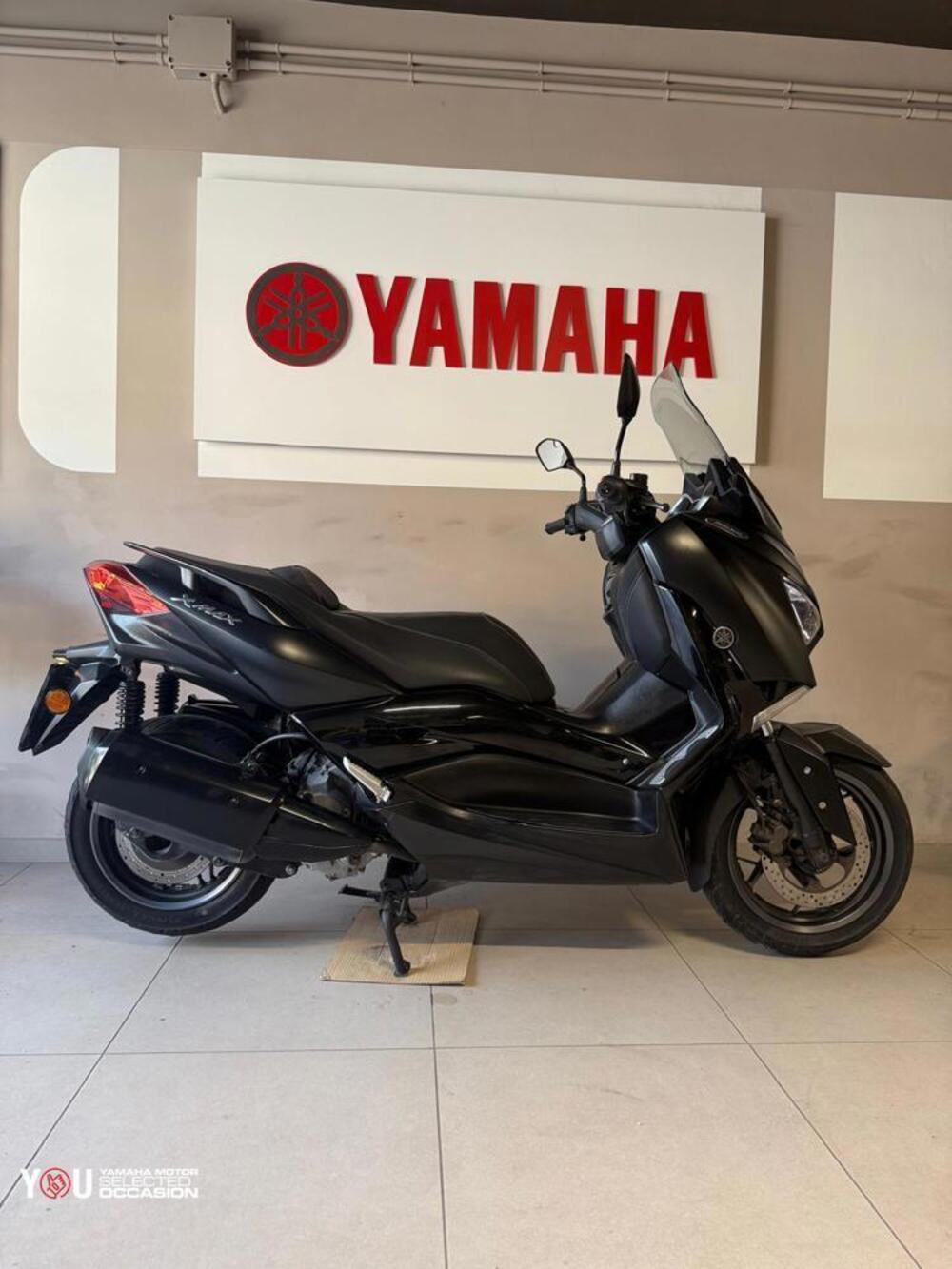 Yamaha X-Max 300 Iron Max (2019 - 20)