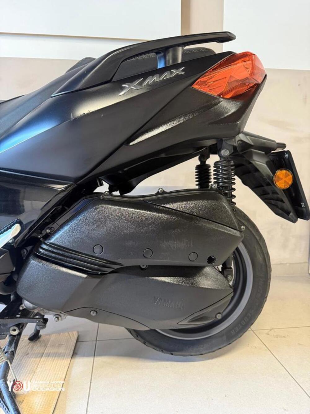 Yamaha X-Max 300 Iron Max (2019 - 20) (4)