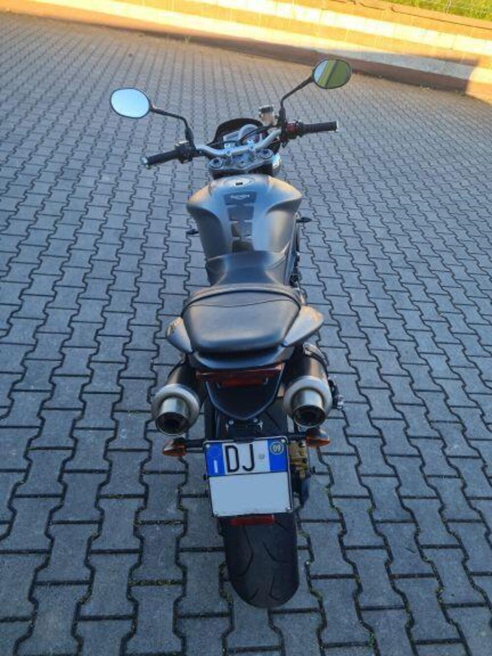 Triumph Street Triple R (2009 - 12) (6)