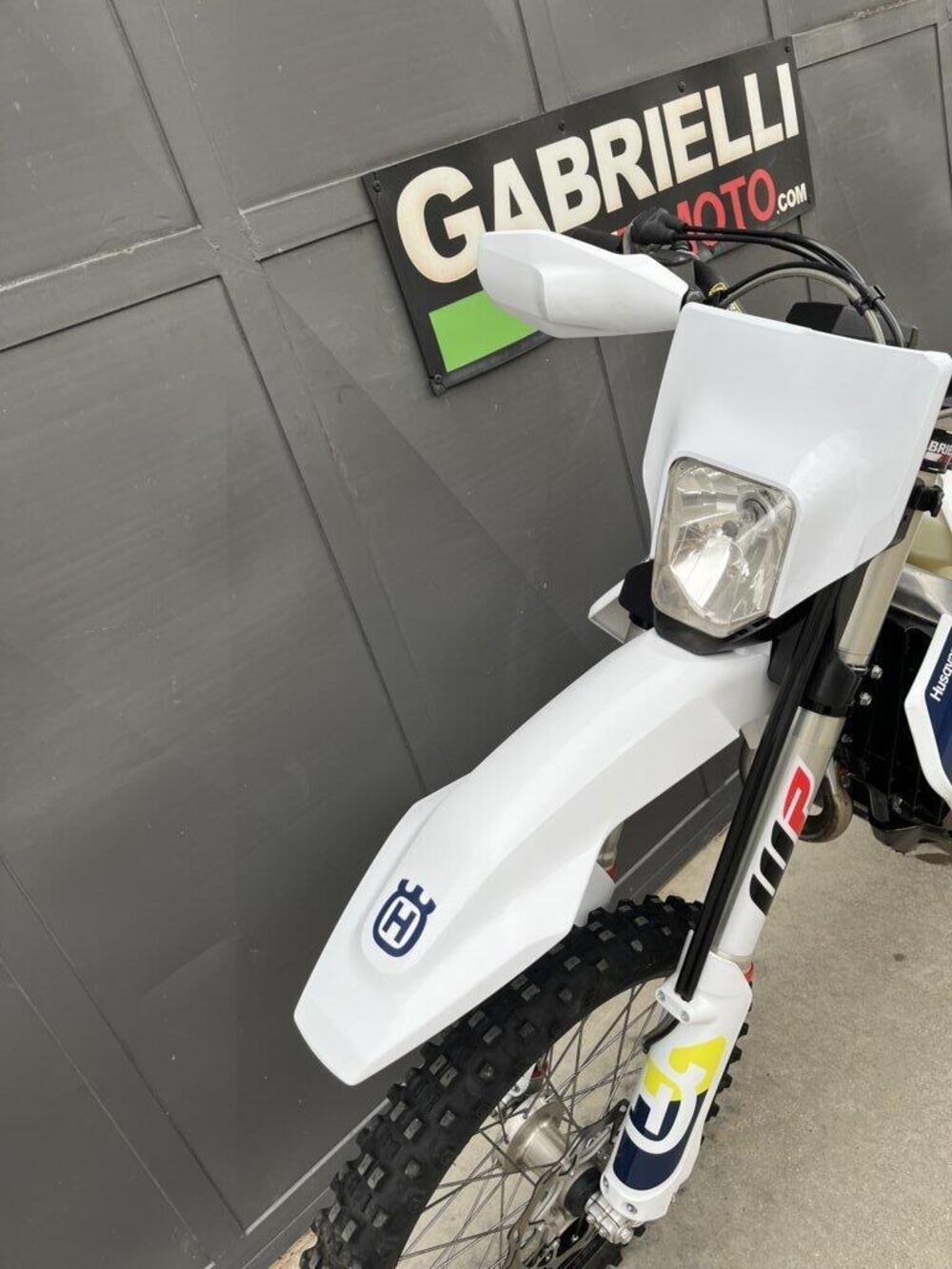 Husqvarna FE 250 (2023) (2)