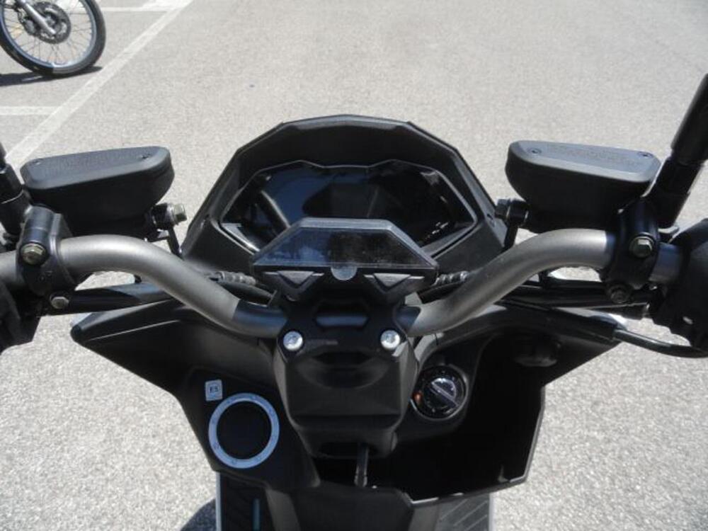 Kymco KRV 200 (2023 - 26) (12)