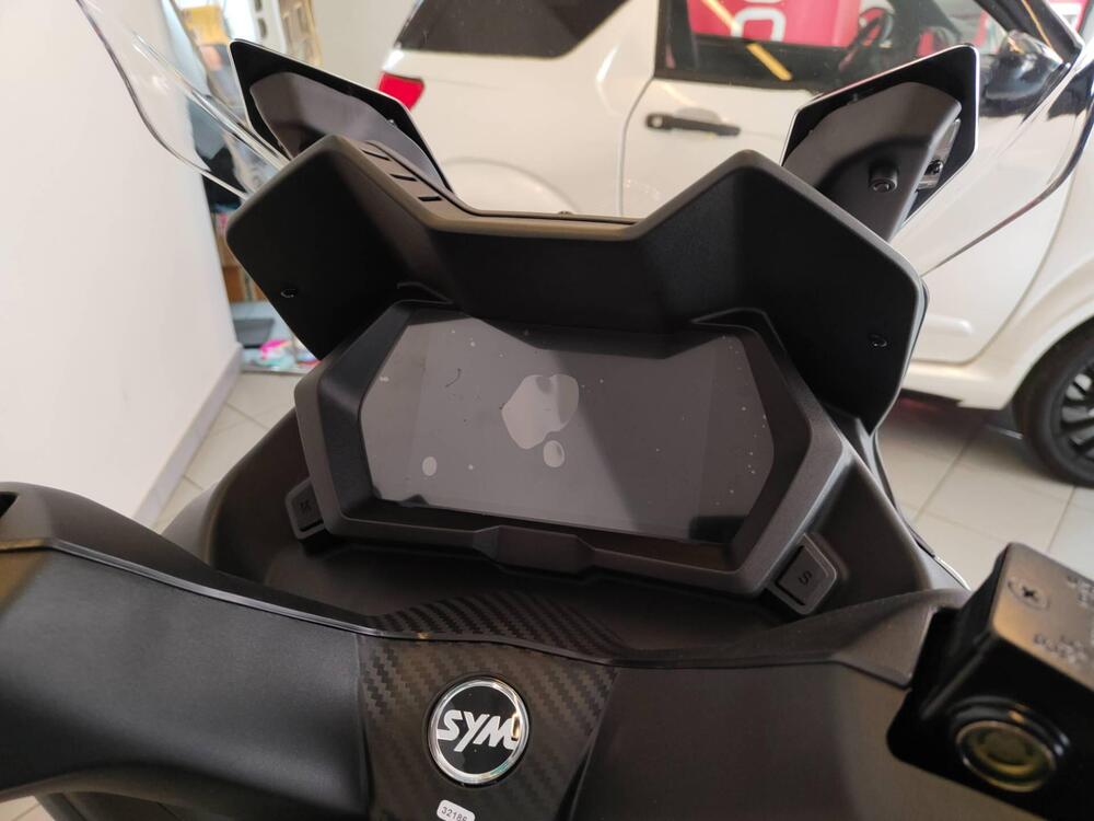 Sym Joymax 300 Z (2025 - 26) (15)