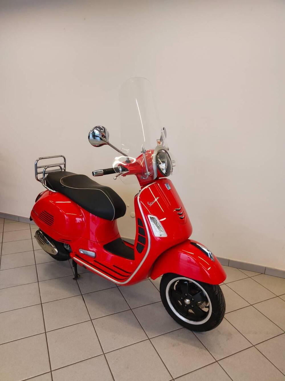 Vespa GTS 300 Super ABS (2014 - 16) (4)