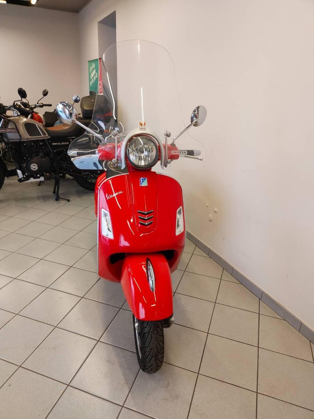 Vespa GTS 300 Super ABS (2014 - 16) (6)