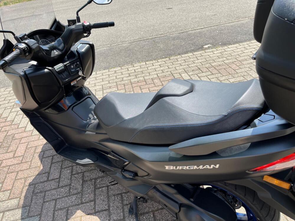 Suzuki Burgman 400 (2022 - 24) (10)