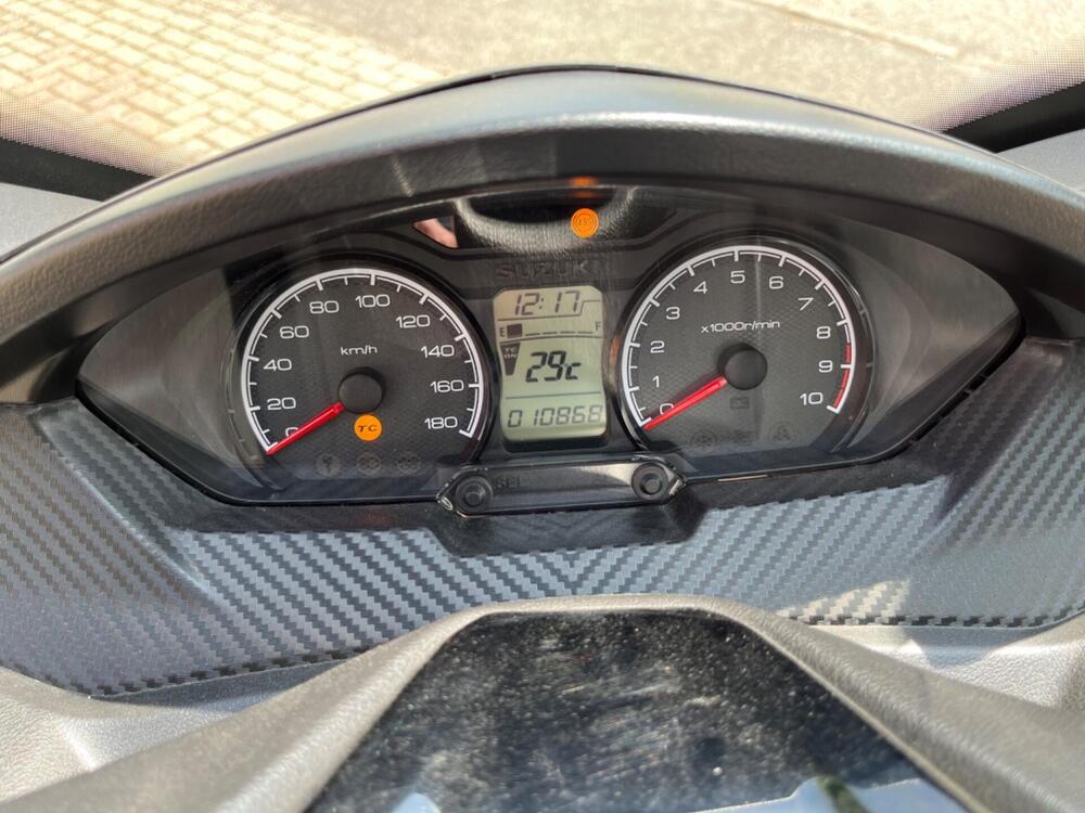 Suzuki Burgman 400 (2022 - 24) (14)