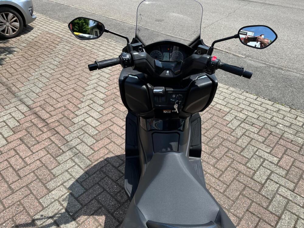 Suzuki Burgman 400 (2022 - 24) (11)