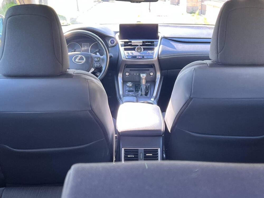 Lexus NX usata a Pavia (7)