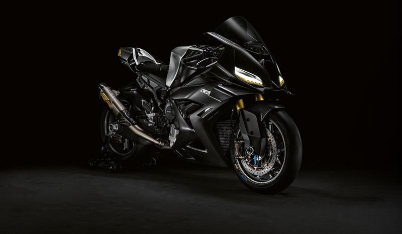 BMW Concept RR: velocit&agrave; della luce