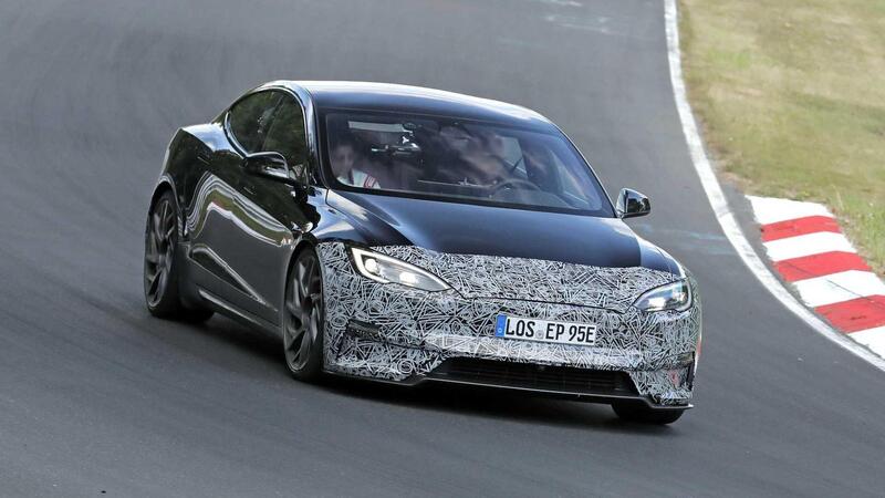 Tesla Model S Plaid: in arrivo un facelift, tra potenza promessa e ritocchi di stile [Foto Spia]