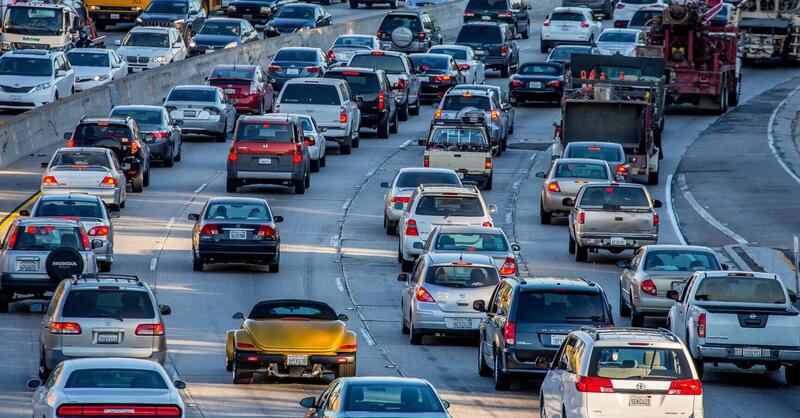 Auto elettriche in California nel 2035? Il Senato ne cancella l&#039;obbligo