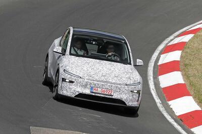 Tesla Model Y Performance: l&rsquo;evoluzione sportiva della Juniper prende forma al Nurburgring [Foto Spia]
