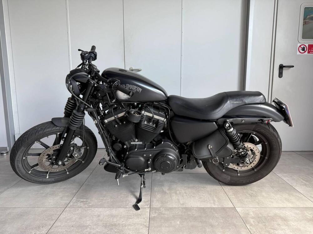 Harley-Davidson 883 Iron (2017 - 20) - XL 883N (2)