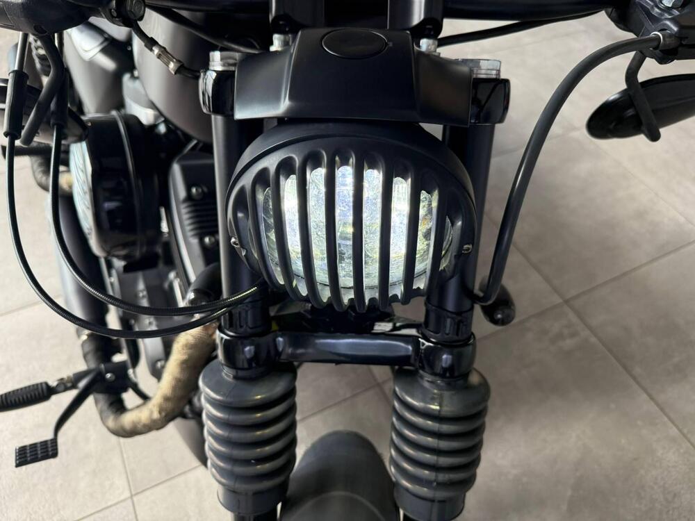 Harley-Davidson 883 Iron (2017 - 20) - XL 883N (18)