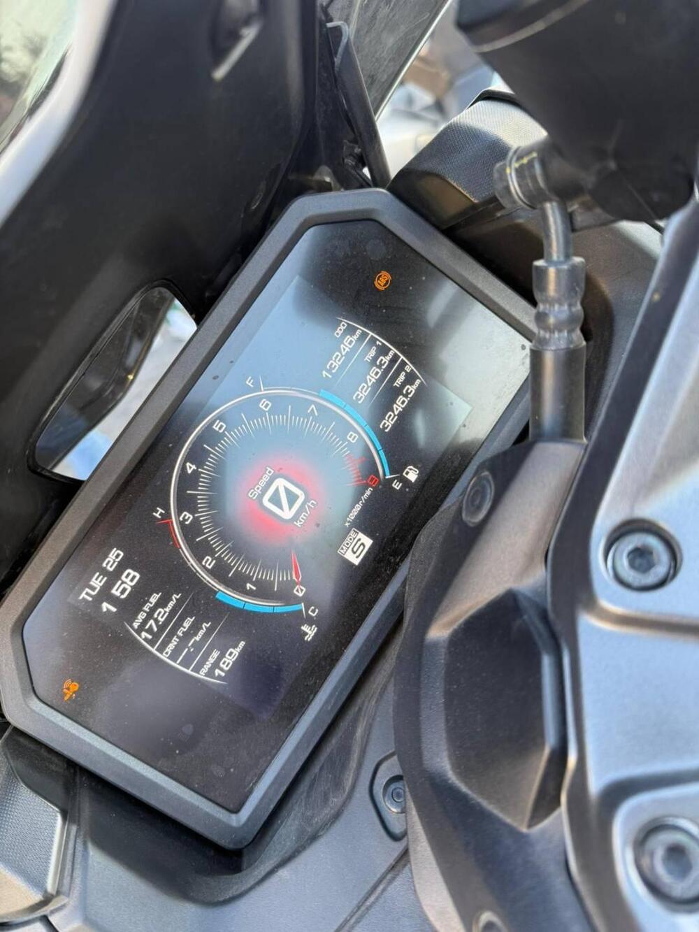 Yamaha T-Max 560 (2022 - 24) (6)