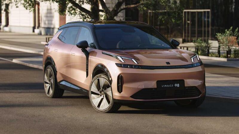 Lynk &amp; Co 08: l&#039;ibrida plug-in da 200 km in elettrico e oltre 1.000 km di autonomia 