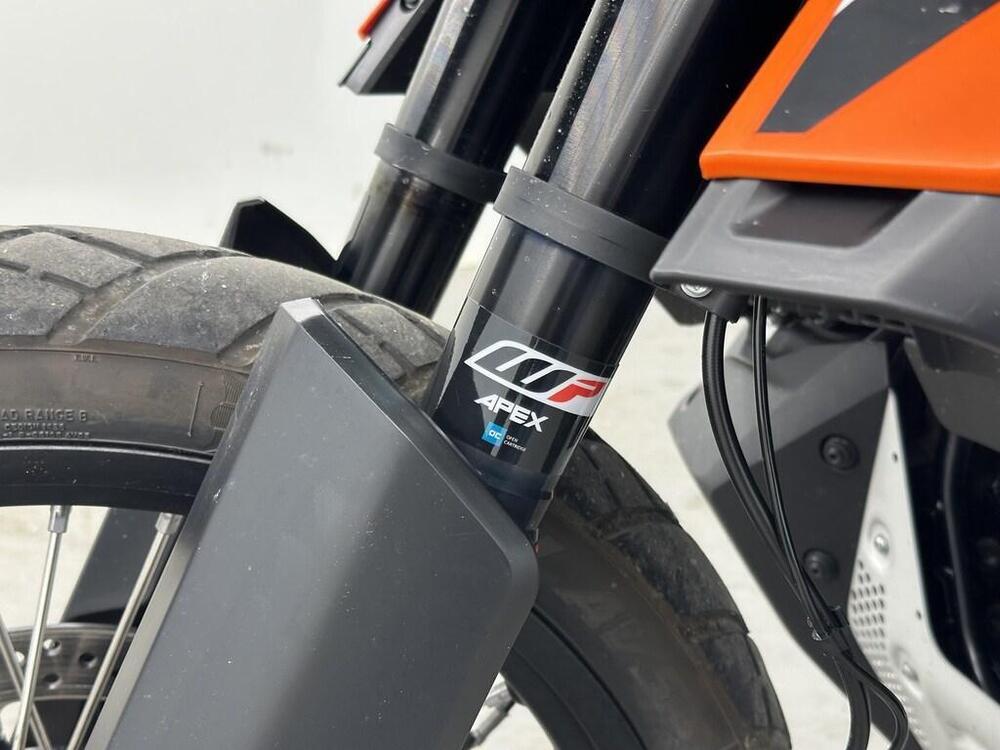 KTM 890 Adventure (2021) (12)