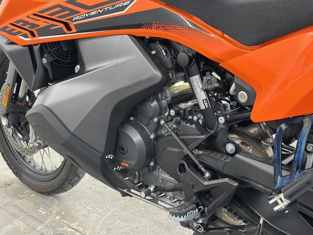 KTM 890 Adventure (2021) (9)