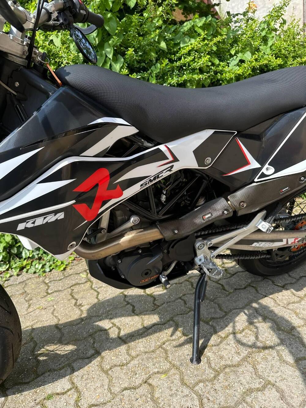 KTM 690 SMC (2008- 11) (5)