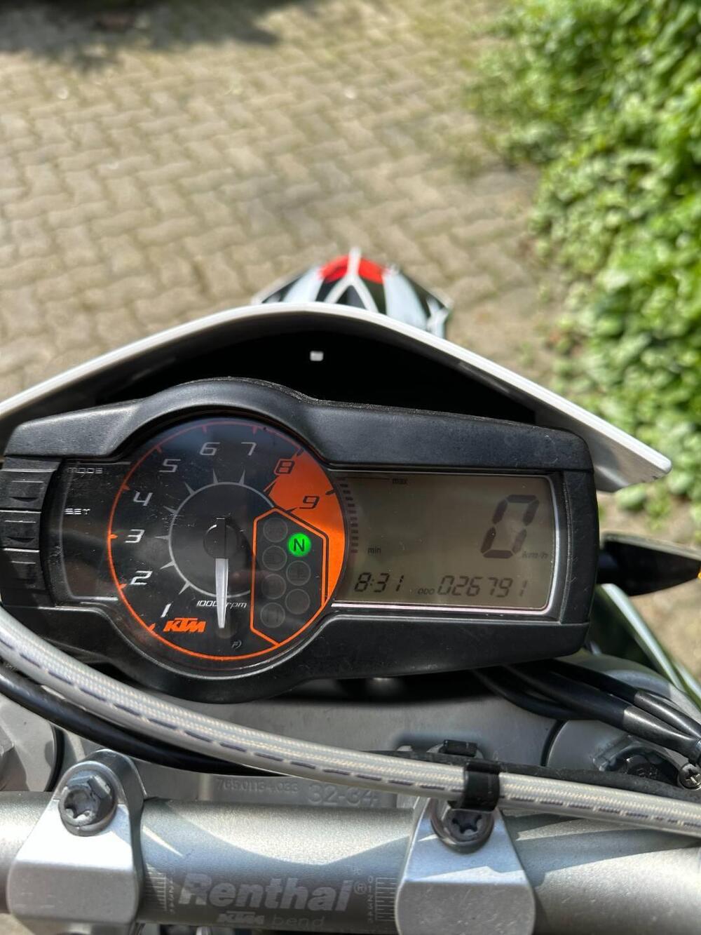 KTM 690 SMC (2008- 11) (8)