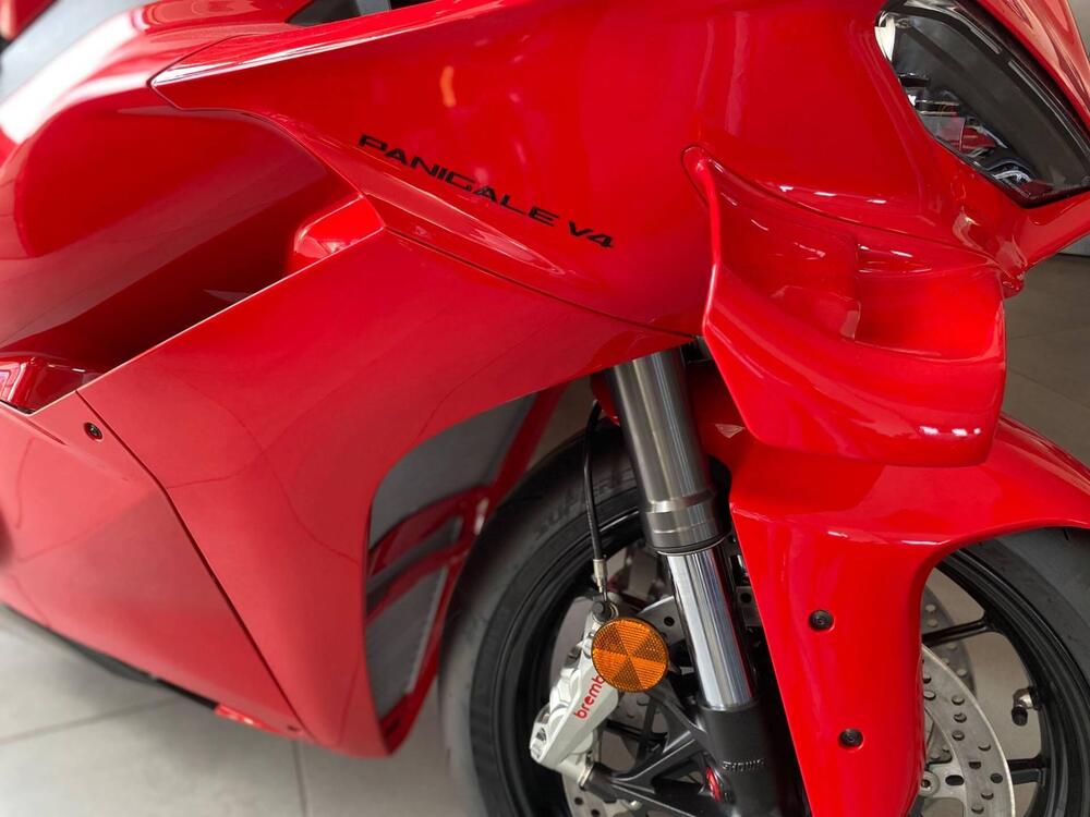 Ducati Panigale V4 (2025) (7)