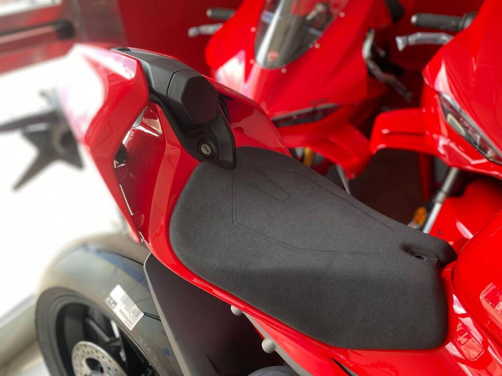 Ducati Panigale V4 (2025) (11)