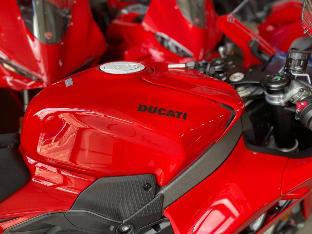 Ducati Panigale V4 (2025) (6)