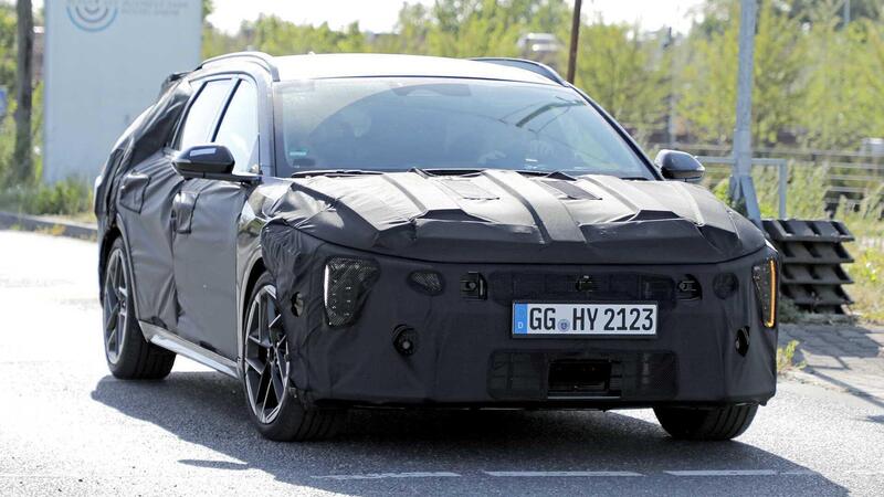 Sembra un miraggio, ma Kia non molla: la nuova Ceed shooting brake &egrave; in arrivo [Foto Spia]