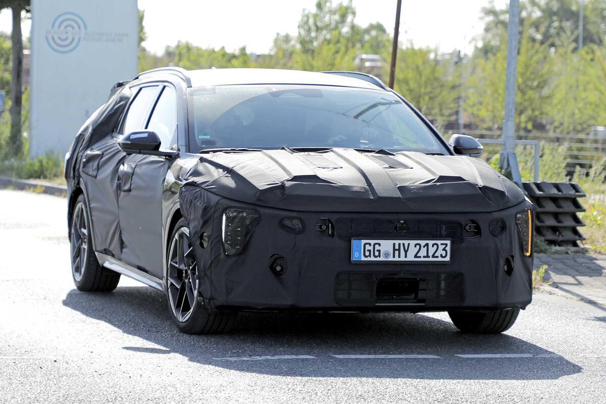 Sembra un miraggio, ma Kia non molla: la nuova Ceed shooting brake è in arrivo [Foto Spia]