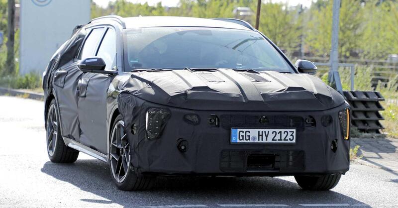 Sembra un miraggio, ma Kia non molla: la nuova Ceed shooting brake &egrave; in arrivo [Foto Spia]