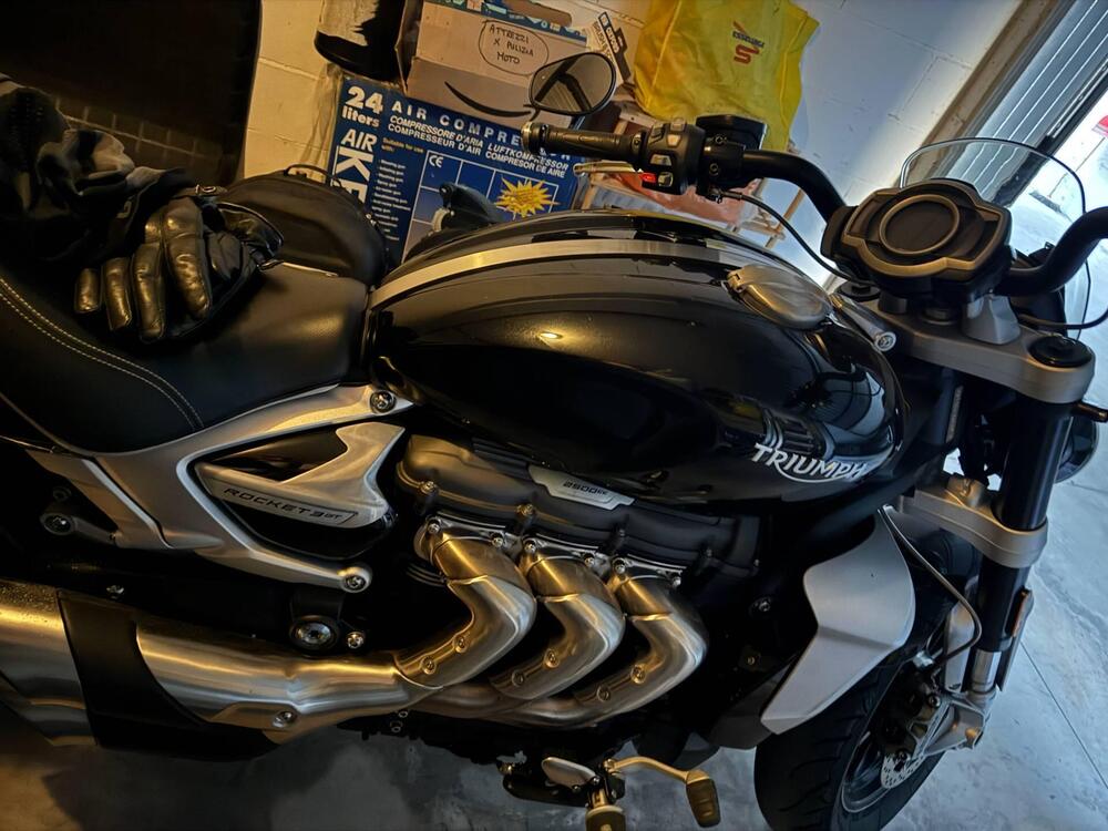 Triumph Rocket 3 GT (2021 - 24) (2)