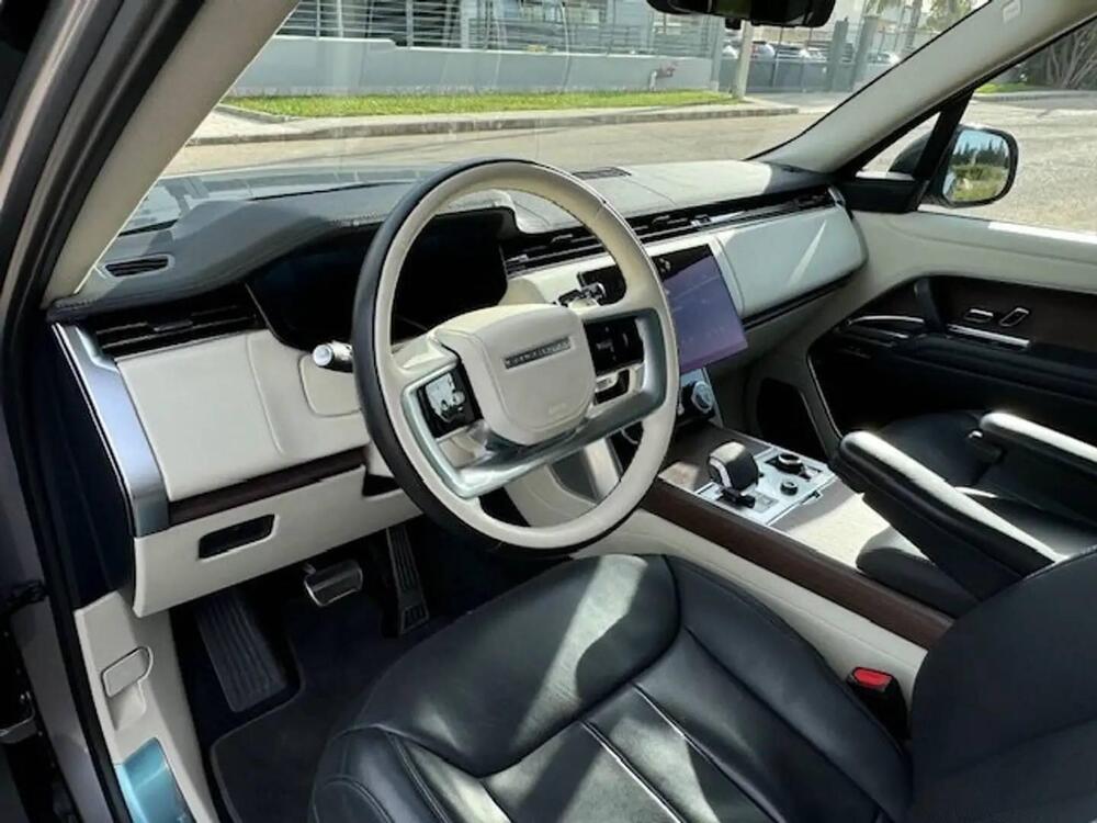 Land Rover Range Rover usata a Lecce (12)