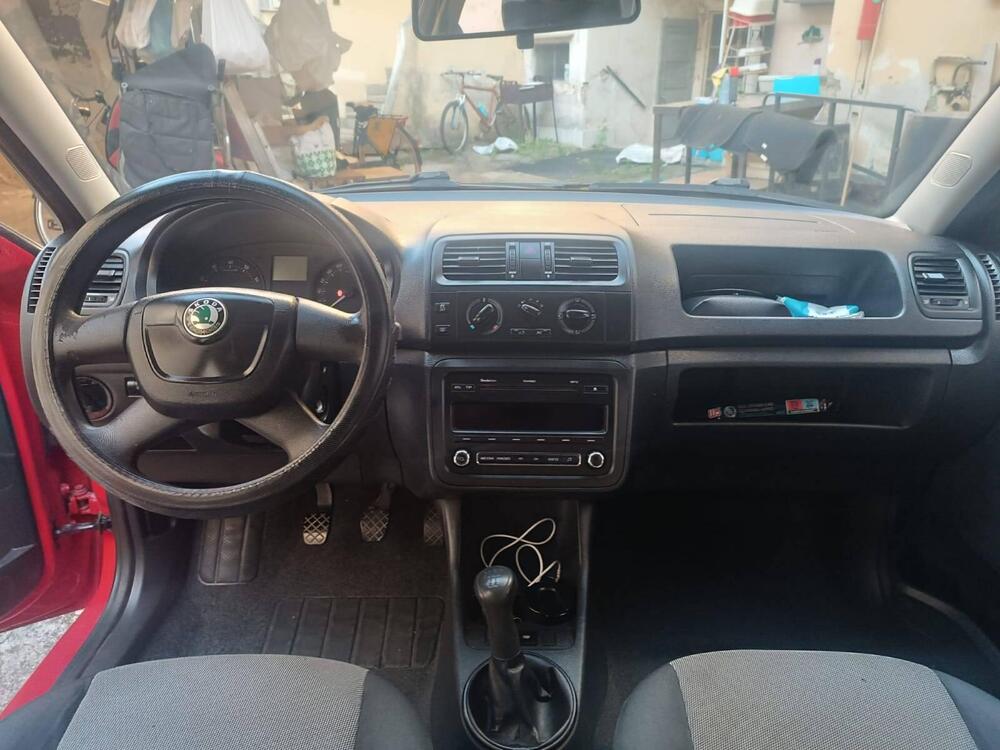 Skoda Fabia usata a Caserta (9)